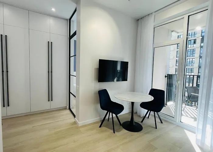 Modern Apartment In The Old Town