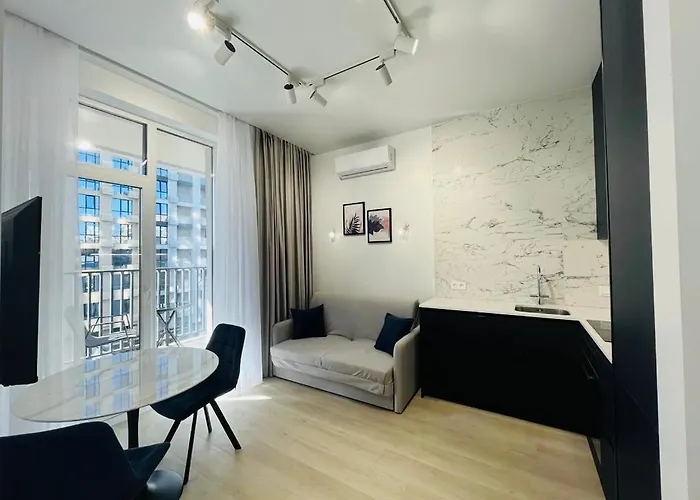 Modern Apartment In The Old Town